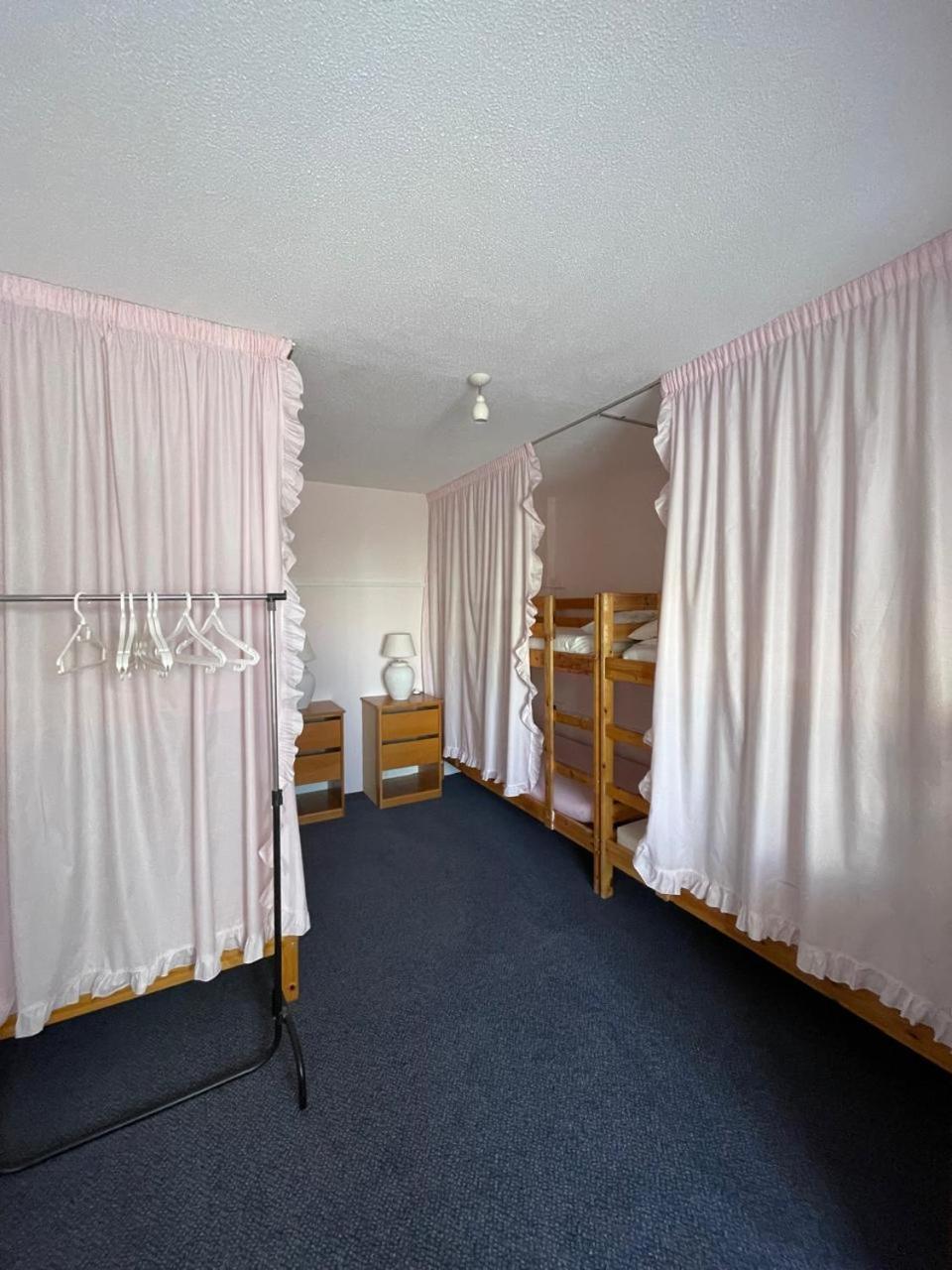 Premium Hostel Marina Paphos Bagian luar foto
