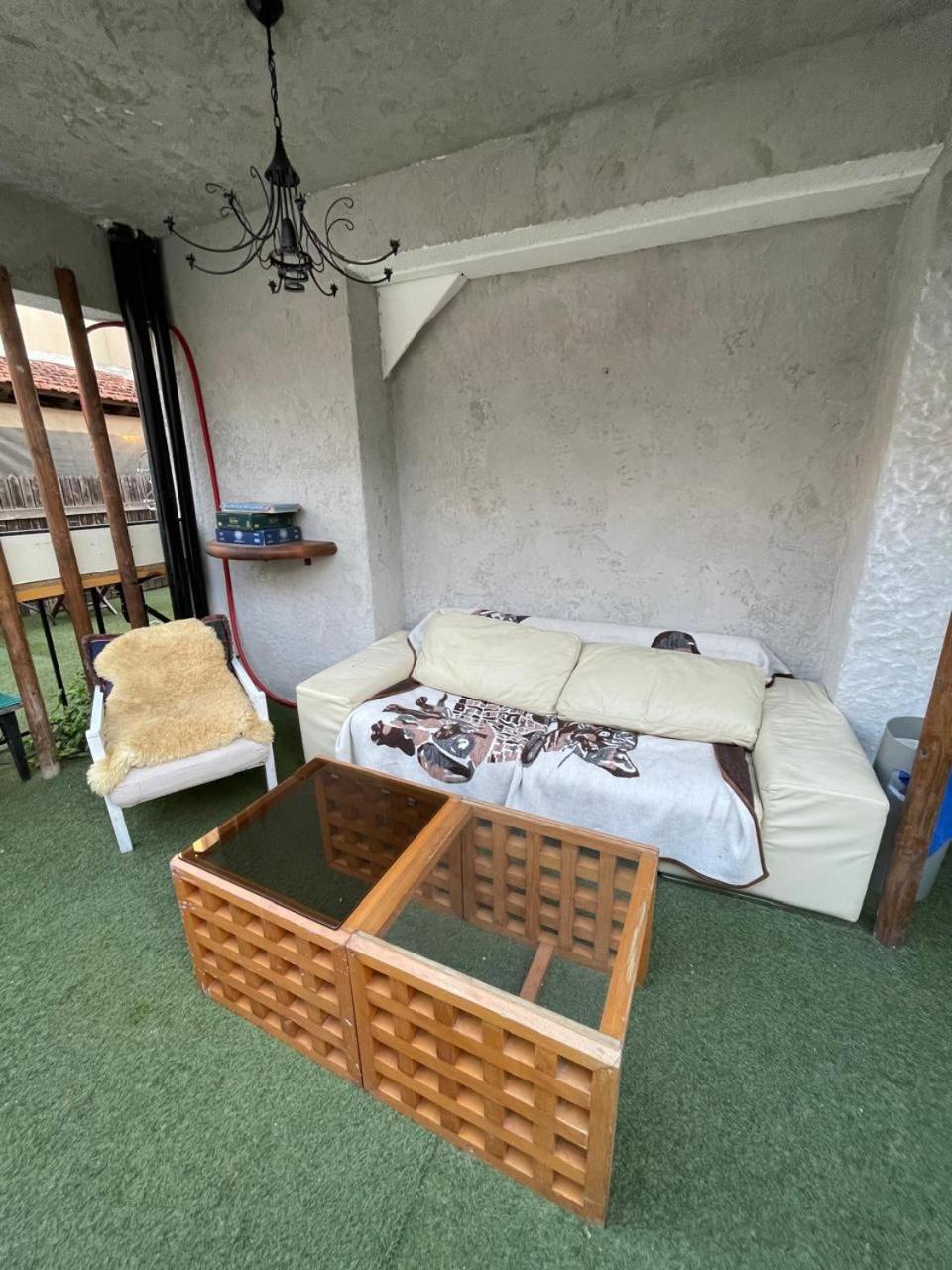Premium Hostel Marina Paphos Bagian luar foto